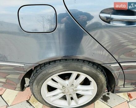 Черный Мерседес Ц-Класс, объемом двигателя 1.8 л и пробегом 385 тыс. км за 3950 $, фото 12 на Automoto.ua