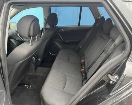 Чорний Мерседес Ц-Клас, об'ємом двигуна 2.2 л та пробігом 370 тис. км за 2800 $, фото 7 на Automoto.ua