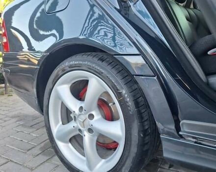 Черный Мерседес Ц-Класс, объемом двигателя 1.8 л и пробегом 300 тыс. км за 6200 $, фото 16 на Automoto.ua