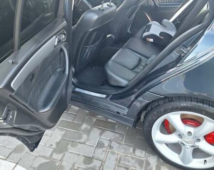 Черный Мерседес Ц-Класс, объемом двигателя 1.8 л и пробегом 300 тыс. км за 6200 $, фото 9 на Automoto.ua