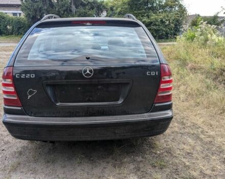 Черный Мерседес Ц-Класс, объемом двигателя 2.2 л и пробегом 450 тыс. км за 3100 $, фото 1 на Automoto.ua