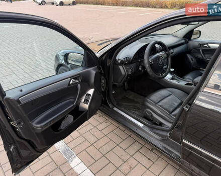 Чорний Мерседес Ц-Клас, об'ємом двигуна 1.8 л та пробігом 370 тис. км за 4300 $, фото 7 на Automoto.ua