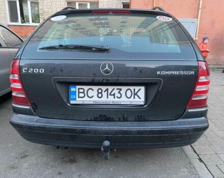 Черный Мерседес Ц-Класс, объемом двигателя 1.8 л и пробегом 244 тыс. км за 7000 $, фото 10 на Automoto.ua