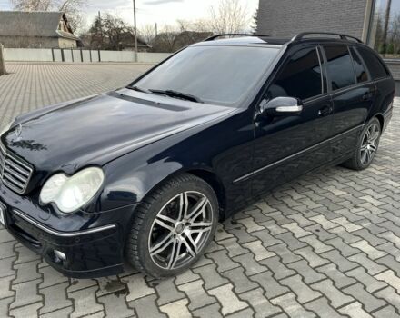 Черный Мерседес Ц-Класс, объемом двигателя 1.8 л и пробегом 270 тыс. км за 6100 $, фото 12 на Automoto.ua