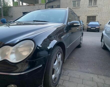 Черный Мерседес Ц-Класс, объемом двигателя 1.8 л и пробегом 244 тыс. км за 7000 $, фото 2 на Automoto.ua