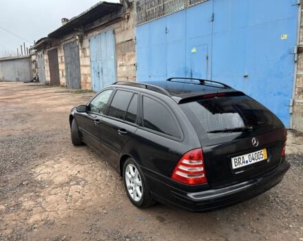 Чорний Мерседес Ц-Клас, об'ємом двигуна 2.2 л та пробігом 370 тис. км за 2800 $, фото 1 на Automoto.ua