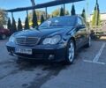 Черный Мерседес Ц-Класс, объемом двигателя 1.8 л и пробегом 300 тыс. км за 5200 $, фото 1 на Automoto.ua