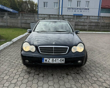 Чорний Мерседес Ц-Клас, об'ємом двигуна 2.2 л та пробігом 374 тис. км за 2299 $, фото 13 на Automoto.ua