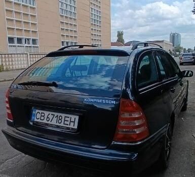 Чорний Мерседес Ц-Клас, об'ємом двигуна 1.8 л та пробігом 216 тис. км за 5300 $, фото 2 на Automoto.ua