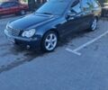 Черный Мерседес Ц-Класс, объемом двигателя 1.8 л и пробегом 300 тыс. км за 6200 $, фото 1 на Automoto.ua
