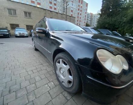 Черный Мерседес Ц-Класс, объемом двигателя 1.8 л и пробегом 244 тыс. км за 7000 $, фото 4 на Automoto.ua