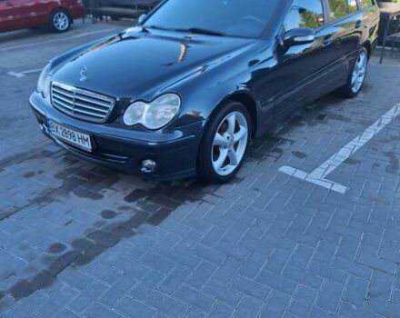 Черный Мерседес Ц-Класс, объемом двигателя 1.8 л и пробегом 300 тыс. км за 6200 $, фото 5 на Automoto.ua