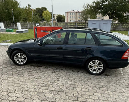 Чорний Мерседес Ц-Клас, об'ємом двигуна 2.2 л та пробігом 374 тис. км за 2299 $, фото 12 на Automoto.ua