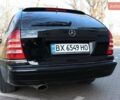 Черный Мерседес Ц-Класс, объемом двигателя 1.8 л и пробегом 303 тыс. км за 6900 $, фото 2 на Automoto.ua