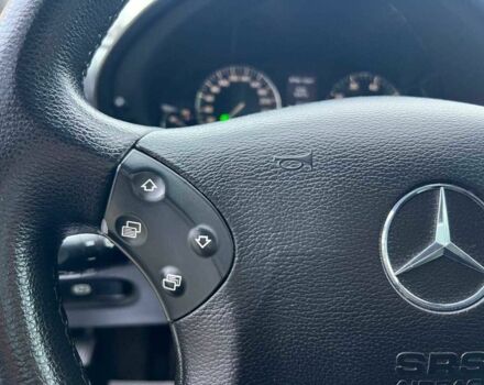 Черный Мерседес Ц-Класс, объемом двигателя 1.8 л и пробегом 294 тыс. км за 6200 $, фото 12 на Automoto.ua