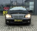 Черный Мерседес Ц-Класс, объемом двигателя 1.8 л и пробегом 294 тыс. км за 6200 $, фото 1 на Automoto.ua