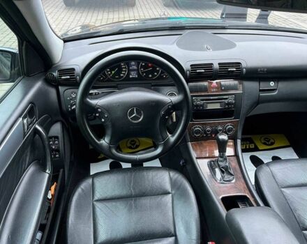 Черный Мерседес Ц-Класс, объемом двигателя 1.8 л и пробегом 294 тыс. км за 6200 $, фото 10 на Automoto.ua