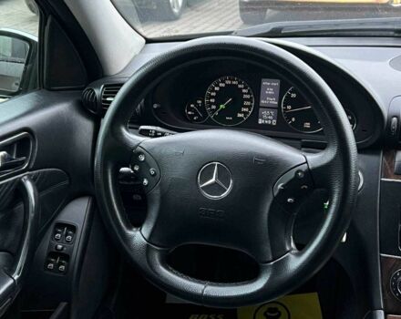 Черный Мерседес Ц-Класс, объемом двигателя 1.8 л и пробегом 294 тыс. км за 6200 $, фото 11 на Automoto.ua