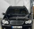 Черный Мерседес Ц-Класс, объемом двигателя 1.8 л и пробегом 302 тыс. км за 6500 $, фото 1 на Automoto.ua