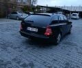Черный Мерседес Ц-Класс, объемом двигателя 2.2 л и пробегом 302 тыс. км за 3500 $, фото 8 на Automoto.ua