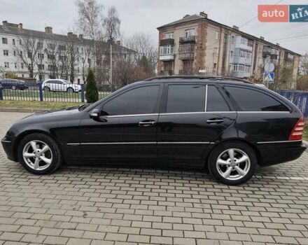 Черный Мерседес Ц-Класс, объемом двигателя 1.8 л и пробегом 252 тыс. км за 5700 $, фото 7 на Automoto.ua