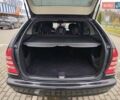 Черный Мерседес Ц-Класс, объемом двигателя 1.8 л и пробегом 252 тыс. км за 5700 $, фото 17 на Automoto.ua