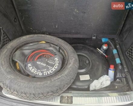 Чорний Мерседес Ц-Клас, об'ємом двигуна 1.8 л та пробігом 294 тис. км за 6200 $, фото 17 на Automoto.ua