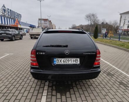 Черный Мерседес Ц-Класс, объемом двигателя 1.8 л и пробегом 252 тыс. км за 5700 $, фото 21 на Automoto.ua