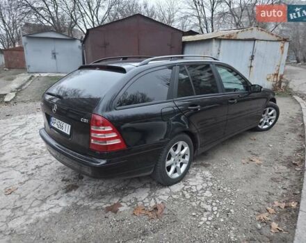 Черный Мерседес Ц-Класс, объемом двигателя 2.15 л и пробегом 415 тыс. км за 5500 $, фото 2 на Automoto.ua