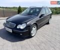 Чорний Мерседес Ц-Клас, об'ємом двигуна 3 л та пробігом 348 тис. км за 4200 $, фото 1 на Automoto.ua
