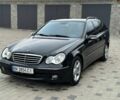 Черный Мерседес Ц-Класс, объемом двигателя 2.1 л и пробегом 320 тыс. км за 6100 $, фото 1 на Automoto.ua