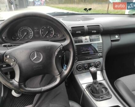 Чорний Мерседес Ц-Клас, об'ємом двигуна 1.8 л та пробігом 205 тис. км за 5850 $, фото 11 на Automoto.ua