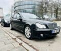 Чорний Мерседес Ц-Клас, об'ємом двигуна 3 л та пробігом 350 тис. км за 3800 $, фото 2 на Automoto.ua