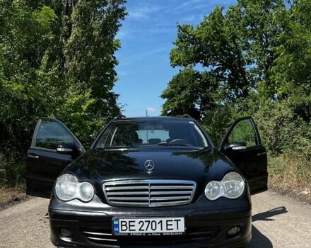 Чорний Мерседес Ц-Клас, об'ємом двигуна 2.1 л та пробігом 275 тис. км за 6400 $, фото 1 на Automoto.ua