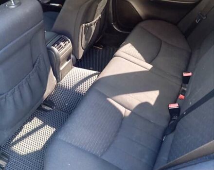 Черный Мерседес Ц-Класс, объемом двигателя 2.2 л и пробегом 350 тыс. км за 6300 $, фото 4 на Automoto.ua