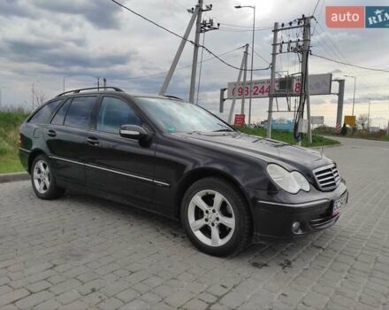 Чорний Мерседес Ц-Клас, об'ємом двигуна 1.8 л та пробігом 205 тис. км за 5850 $, фото 29 на Automoto.ua