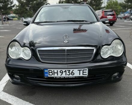 Чорний Мерседес Ц-Клас, об'ємом двигуна 2.1 л та пробігом 355 тис. км за 5200 $, фото 5 на Automoto.ua