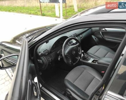 Чорний Мерседес Ц-Клас, об'ємом двигуна 1.8 л та пробігом 205 тис. км за 5850 $, фото 8 на Automoto.ua
