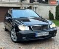 Черный Мерседес Ц-Класс, объемом двигателя 2.1 л и пробегом 290 тыс. км за 6390 $, фото 2 на Automoto.ua