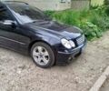 Чорний Мерседес Ц-Клас, об'ємом двигуна 2.2 л та пробігом 350 тис. км за 6300 $, фото 1 на Automoto.ua
