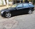 Черный Мерседес Ц-Класс, объемом двигателя 2.1 л и пробегом 670 тыс. км за 6300 $, фото 1 на Automoto.ua