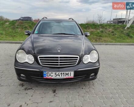 Чорний Мерседес Ц-Клас, об'ємом двигуна 1.8 л та пробігом 205 тис. км за 5850 $, фото 28 на Automoto.ua
