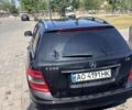 Черный Мерседес Ц-Класс, объемом двигателя 2.1 л и пробегом 500 тыс. км за 8124 $, фото 4 на Automoto.ua