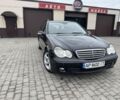 Чорний Мерседес Ц-Клас, об'ємом двигуна 2.1 л та пробігом 272 тис. км за 5500 $, фото 1 на Automoto.ua