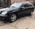 Чорний Мерседес Ц-Клас, об'ємом двигуна 2.99 л та пробігом 288 тис. км за 7200 $, фото 1 на Automoto.ua