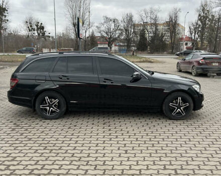 Чорний Мерседес Ц-Клас, об'ємом двигуна 2.2 л та пробігом 277 тис. км за 7500 $, фото 6 на Automoto.ua
