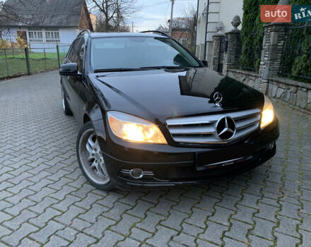 Черный Мерседес Ц-Класс, объемом двигателя 2.2 л и пробегом 425 тыс. км за 8550 $, фото 2 на Automoto.ua