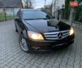 Черный Мерседес Ц-Класс, объемом двигателя 2.2 л и пробегом 425 тыс. км за 8550 $, фото 2 на Automoto.ua