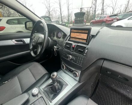 Черный Мерседес Ц-Класс, объемом двигателя 2.2 л и пробегом 279 тыс. км за 7999 $, фото 11 на Automoto.ua