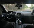 Черный Мерседес Ц-Класс, объемом двигателя 2.1 л и пробегом 420 тыс. км за 7796 $, фото 4 на Automoto.ua